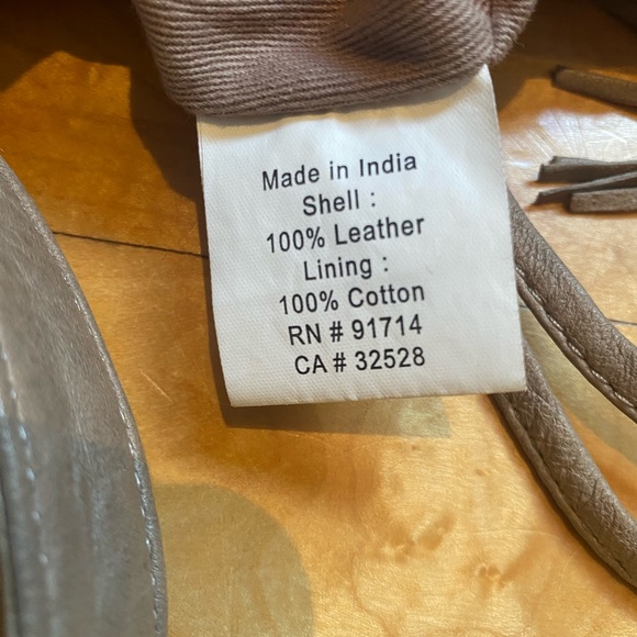 ARMANI exchange greyish brown purse - Picture 4 of 11